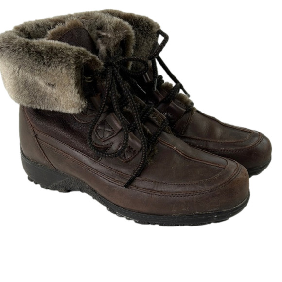 Aqua Collège Women's Leather Winter  Boot - Picture 1 of 9